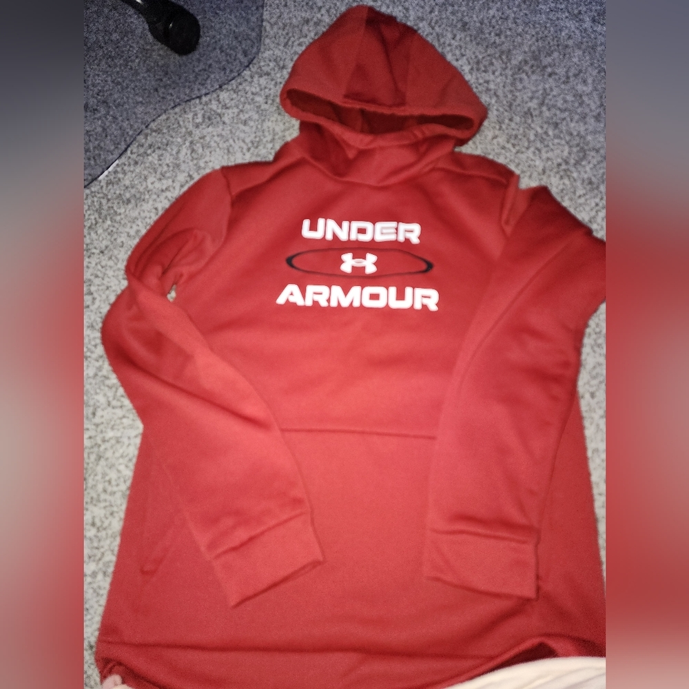 Under Armour Sweatshirt